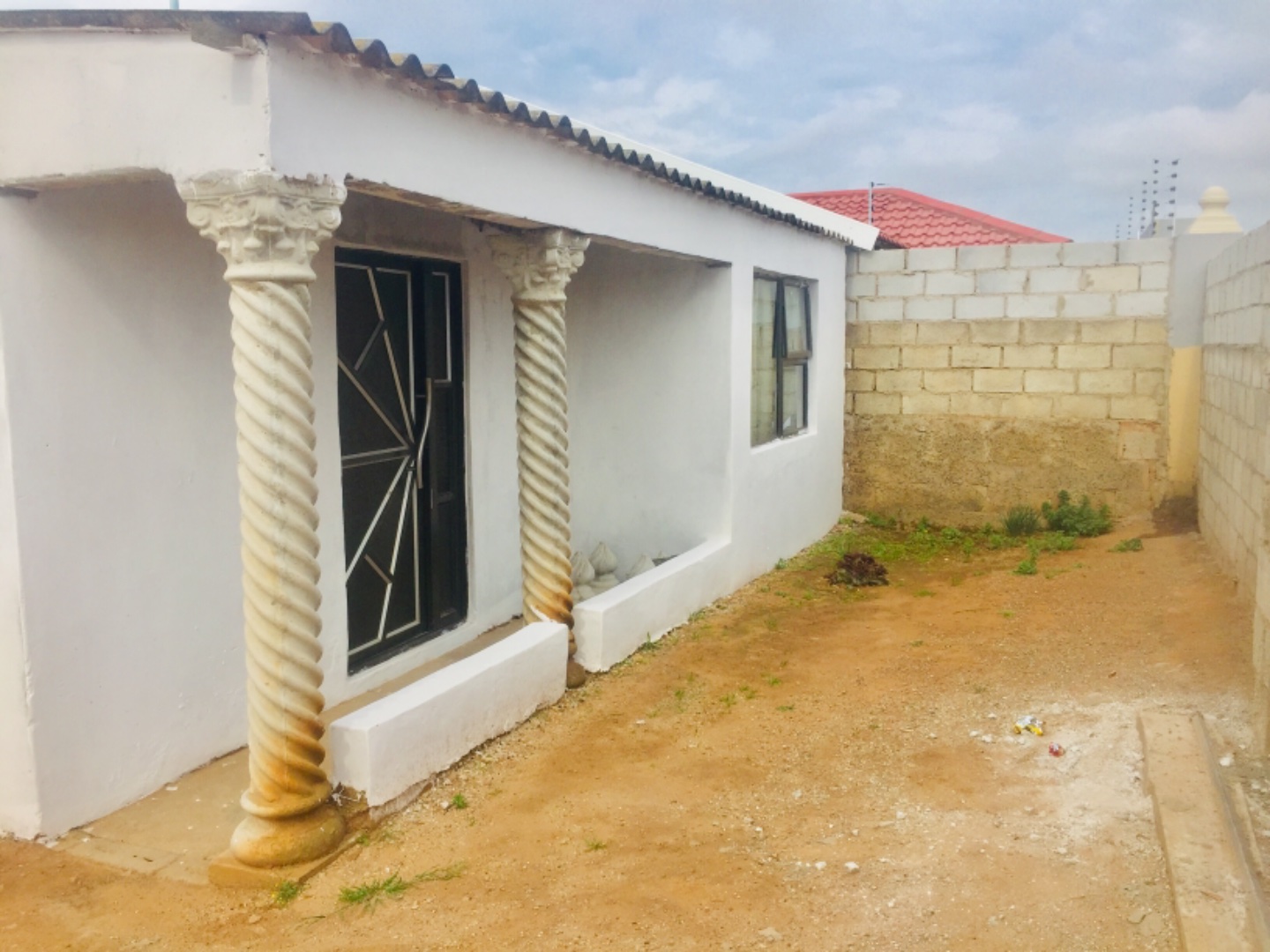  Bedroom Property for Sale in Zwide Eastern Cape